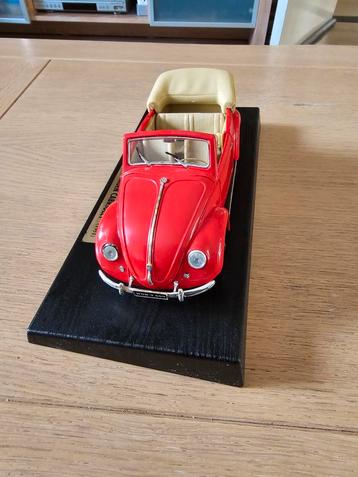 TE KOOP MOOIE MAISTO VOLKSWAGEN CABRIOLET SCHAAL1:18 beschikbaar voor biedingen