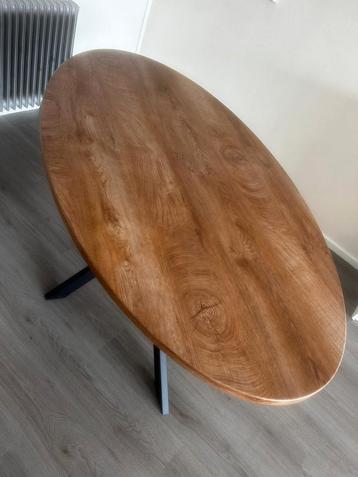 Ovale eettafel/werkplek - Stijlvol & gezellig beschikbaar voor biedingen