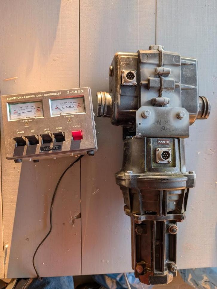 Yaesu g5500 antenne rotor, Telecommunicatie, Antennes en Masten, Gebruikt, Toebehoren, Ophalen