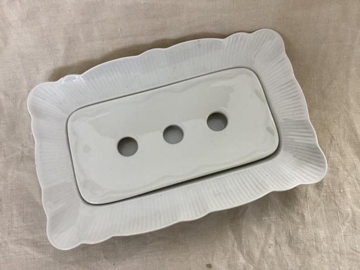 Aspergeschaal porselein. Pillivuyt. uit Frankrijk.  30 cm, Antiek en Kunst, Antiek | Schalen, Ophalen of Verzenden