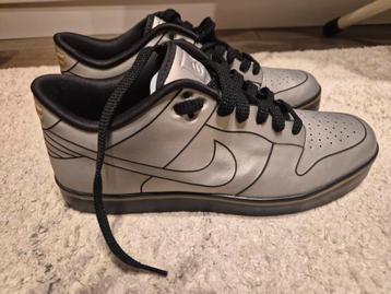 Nike Dunk SE- DeLorean - maat 41 - Limited Edition beschikbaar voor biedingen
