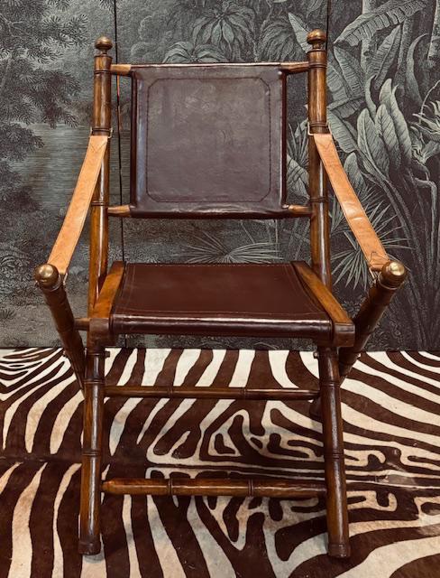 VINTAGE LEER MILITAIRE OFFICIERSSTOEL CAMPAIGN KLAPSTOEL, Antiek en Kunst, Antiek | Meubels | Stoelen en Banken, Ophalen