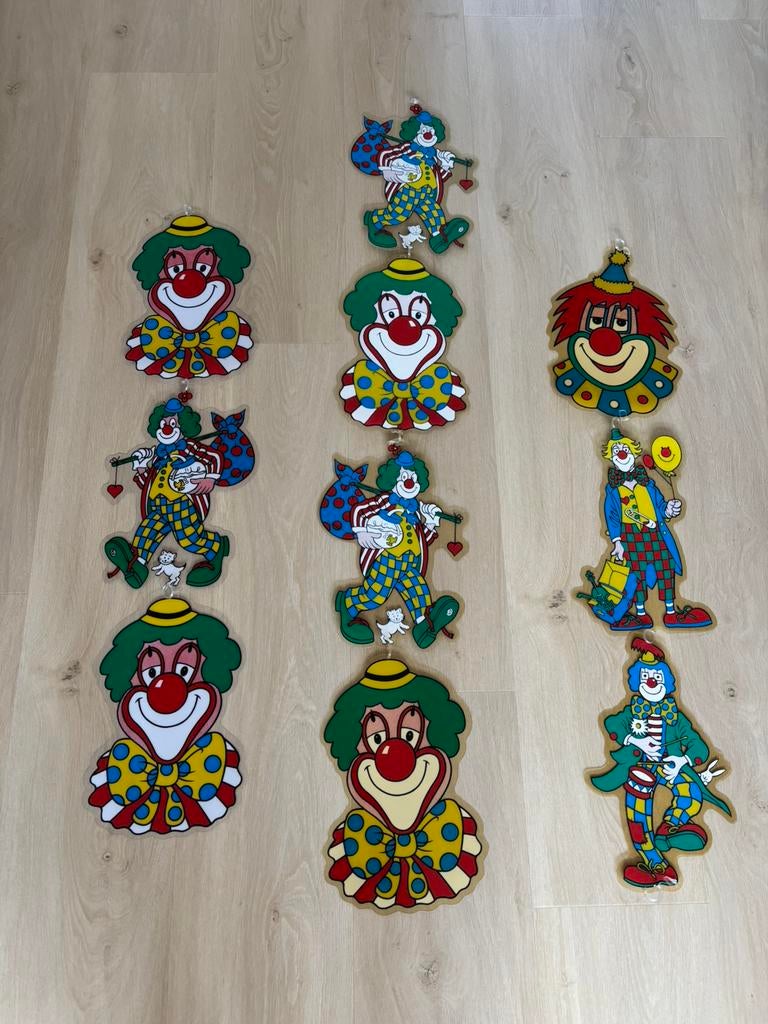 Carnavalshanger Clown 10 stuks, Ophalen of Verzenden, Gebruikt, Versiering, Carnaval