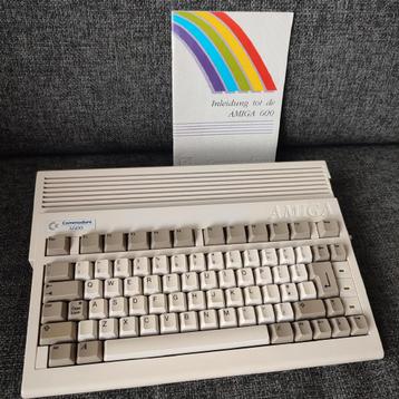 Commodore Amiga 600 met memory upgrade beschikbaar voor biedingen