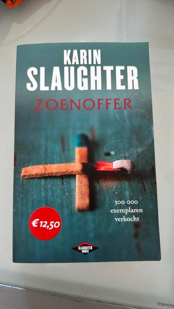 Karin Slaughter - Zoenoffer beschikbaar voor biedingen