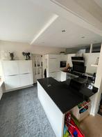 Complete gebruikte keuken met inbouwapparatuur, Huis en Inrichting, Ophalen, Gebruikt, Wit, Hoekkeuken