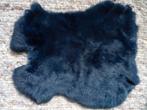 Echte konijnenvacht/konijnenvel donkerblauw, Ophalen of Verzenden, Zo goed als nieuw