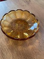 Vintage amberkleurige bordjes 4 stuks, Huis en Inrichting, Ophalen of Verzenden, Gebruikt, Overige stijlen, Bord(en)