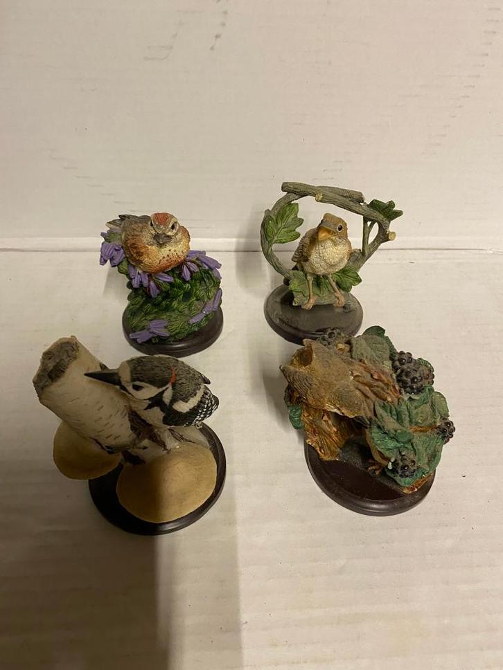 4 Vogeltjes Uit De Country Bird Collectie, Verzamelen, Beelden en Beeldjes, Zo goed als nieuw, Dier, Ophalen of Verzenden
