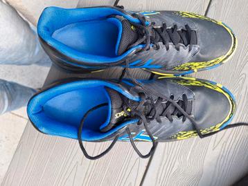 Hockey schoen man , maat 44 beschikbaar voor biedingen