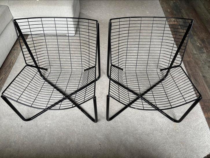 Vintage design ‘80 draadstoel, Huis en Inrichting, Stoelen, Gebruikt, Twee, Metaal, Zwart, Ophalen