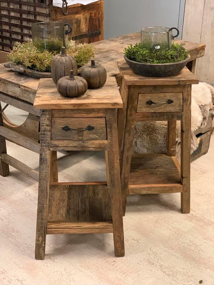 Railwood tafeltje/nachtkastjes, Huis en Inrichting, Slaapkamer | Nachtkastjes, Nieuw, 70 cm of meer, Minder dan 45 cm, Hout, Ophalen