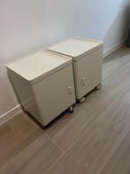 IKEA Vinstra nachtkastjes - set van 2, Ophalen, Minder dan 50 cm, Zo goed als nieuw, Overige houtsoorten