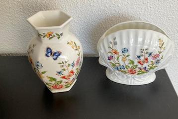 porselein cottage garden Aynsley fine bone China bloemen beschikbaar voor biedingen