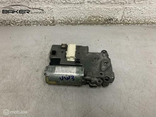 Schuifdak motor Volkswagen Golf III ('91-'97) 3A0959731B, Auto-onderdelen, Elektronica en Kabels, Volkswagen, Gebruikt, Ophalen of Verzenden