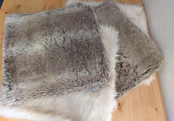 Vier Riviera Maison kussenhoesjes fake fur, nepbont beschikbaar voor biedingen