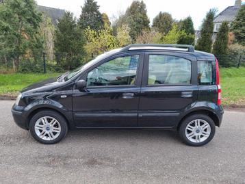 Fiat Panda 1.2 44KW 60PK 2004 Zwart airco apk tot 28-3-2025