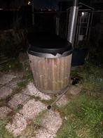 Hottub te koop - Houtgestookt, Ophalen of Verzenden, Gebruikt, Afdekzeil, Vast