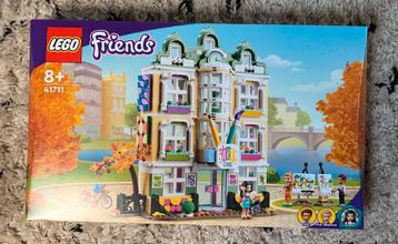 LEGO 41711 Emma's Art School beschikbaar voor biedingen