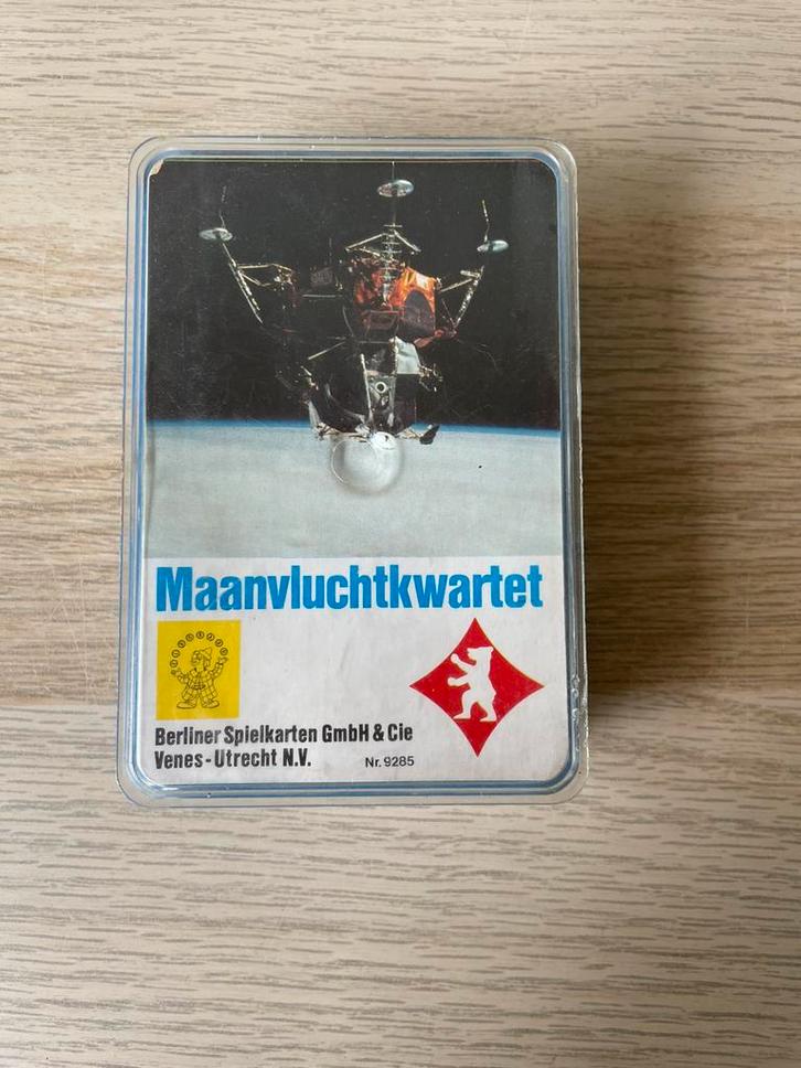 Maanvluchtkwartet kwartet compleet izgst. Versturen kan, Verzamelen, Speelkaarten, Jokers en Kwartetten, Zo goed als nieuw, Kwartet(ten)
