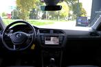 Volkswagen Tiguan 1.4 TSI 125 PK Connected Series, Trekhaak,, Voorwielaandrijving, 12 maanden, Stof, 4 cilinders
