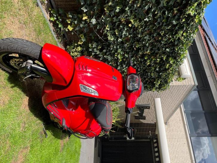 Vespa Sprint, Fietsen en Brommers, Scooters | Vespa, Zo goed als nieuw, Vespa S, Maximaal 45 km/u, Benzine, Ophalen
