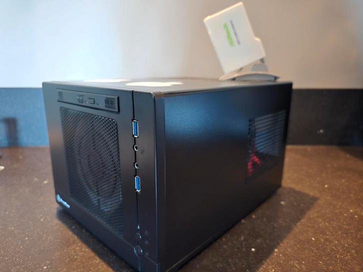 Mini-ITX desktop i7, Computers en Software, Desktop Pc's, Zo goed als nieuw, 3 tot 4 Ghz, SSD, Ophalen of Verzenden