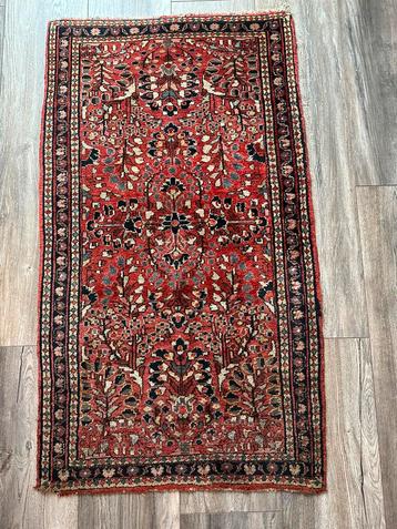 Antieke Perzisch Tapijt beschikbaar voor biedingen