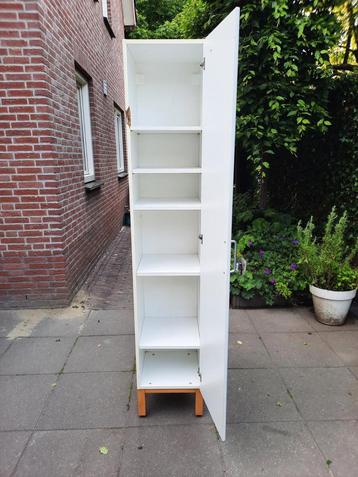 Gratis badkamerkast met schade