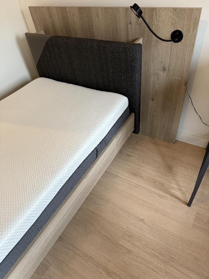 Furnea 1 persoonsbed met achterbouw + matras, Kinderen en Baby's, Kinderkamer | Bedden, Zo goed als nieuw, 180 cm of meer, 85 tot 100 cm
