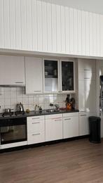In goede staat keuken 2:60 cm, Huis en Inrichting, Keuken | Complete keukens, Ophalen of Verzenden, Zo goed als nieuw, Hoekkeuken