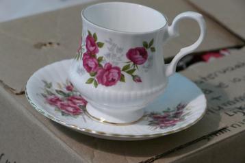 Kop en schotel Royal Windsor beschikbaar voor biedingen