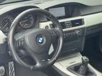 BMW 3-SERIE coupe 320i | M Pakket | N.A.P. | Groot Navi | Tr, Auto's, BMW, Te koop, Zilver of Grijs, Benzine, Airconditioning