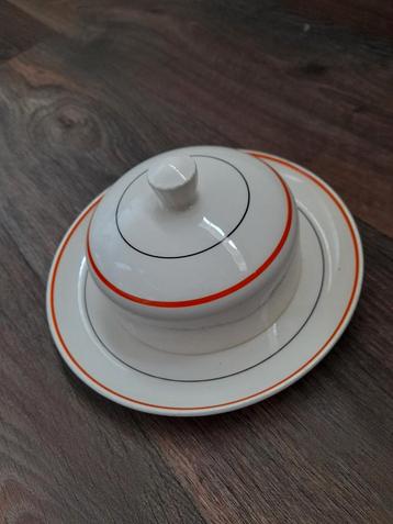 Botervloot. Antiek Regout Maastricht Edmond Bellefroid. n beschikbaar voor biedingen