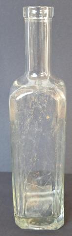 Oude vierkante fles - Bodemvondst - Adv S 451, Antiek en Kunst, Ophalen of Verzenden