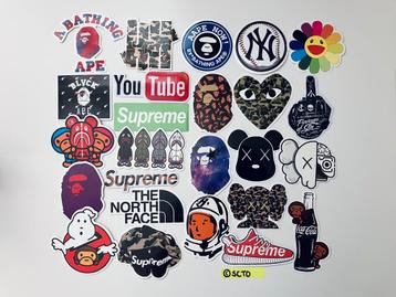 Stickers hype kaws Aape Bape CDG Supreme Murakami Bearbrick beschikbaar voor biedingen