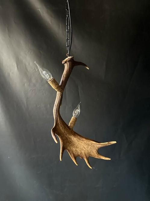 Geweienlamp.lamp.hanglamp.geweien.edelhert.damhert.brocante, Huis en Inrichting, Lampen | Hanglampen, Zo goed als nieuw, Minder dan 50 cm