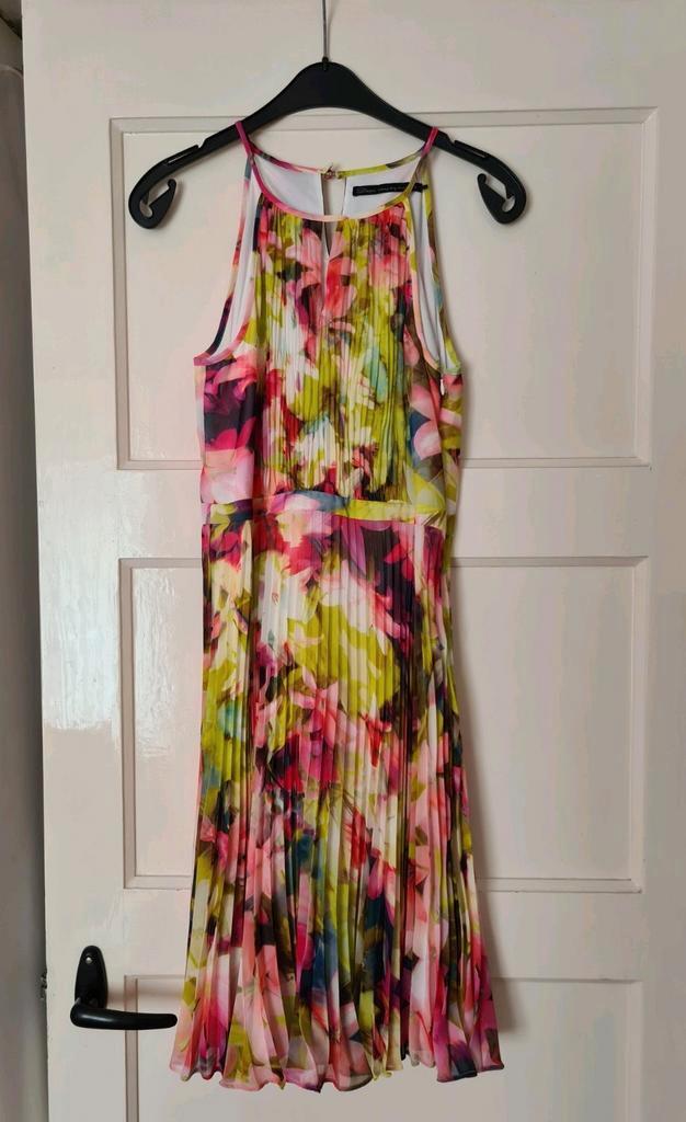 Steps every day chic feestjurkje maat 36, Kleding | Dames, Jurken, Zo goed als nieuw, Maat 36 (S), Boven de knie, Ophalen of Verzenden