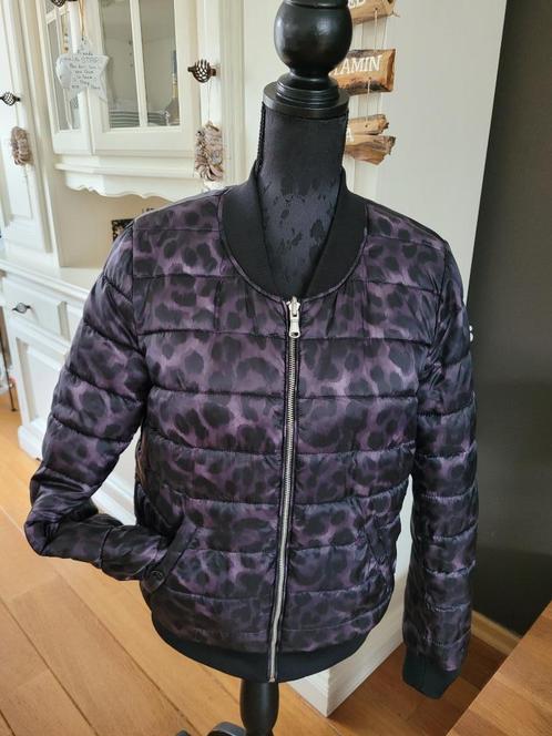 COOLCAT bomber tussen jas reversible maat L valt 40 zgan, Kleding | Dames, Jassen | Zomer, Zo goed als nieuw, Maat 38/40 (M), Zwart
