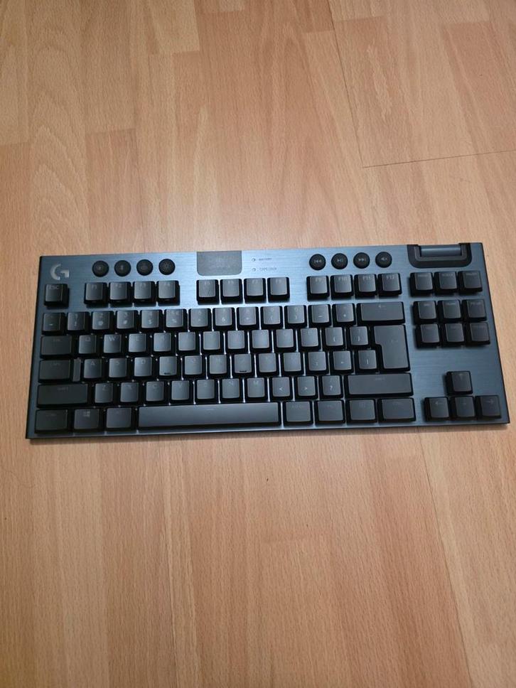 Logitech G915 TKL Qwerty Toetsenbord, Computers en Software, Toetsenborden, Zo goed als nieuw, Qwerty, Draadloos, Gaming toetsenbord