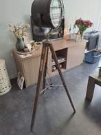 Staande lamp, voor een nette prijs mag hij opgehaald worden., Huis en Inrichting, Lampen | Vloerlampen, Ophalen, Gebruikt, 150 tot 200 cm