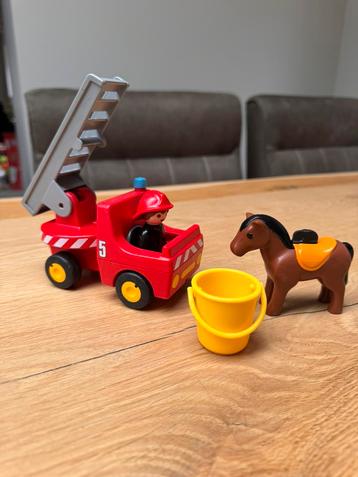 Playmobil brandweerauto en paard beschikbaar voor biedingen
