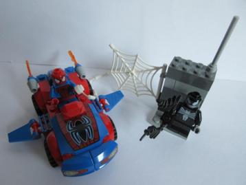 10665 Lego Super Heroes: Ultimate Spider-Man en Venom beschikbaar voor biedingen