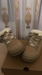Uggs lowmel sneakers schoenen alle kleuren 37-40, Ophalen of Verzenden, Zo goed als nieuw, Accessoires