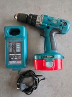 Makita schroefmachine / boormachine/ klop met lader en accu, Ophalen of Verzenden, Gebruikt, Boor- en Schroefmachine, Variabele snelheid