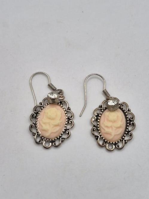 Diverse vintage oorbellen, oorknopjes, Sieraden, Tassen en Uiterlijk, Oorbellen, Overige materialen, Overige kleuren, Ophalen of Verzenden