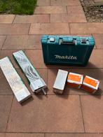 Makita 6842 bandschroefmachine incl schroeven!, Ophalen, Gebruikt