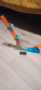 Hot Wheels Lanceerbaan met Auto, Ophalen