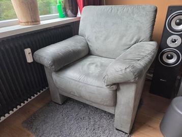 Mooie groene fauteuil beschikbaar voor biedingen