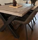 Houten eettafel met metalen onderstel, Huis en Inrichting, Tafels | Eettafels, Ophalen, Gebruikt, 100 tot 150 cm, Vijf personen of meer